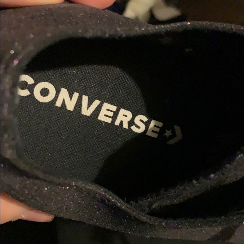 Converse - Picture 2 of 2
